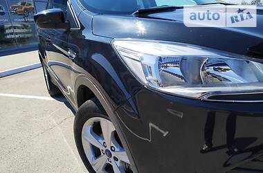 Позашляховик / Кросовер Ford Escape 2013 в 