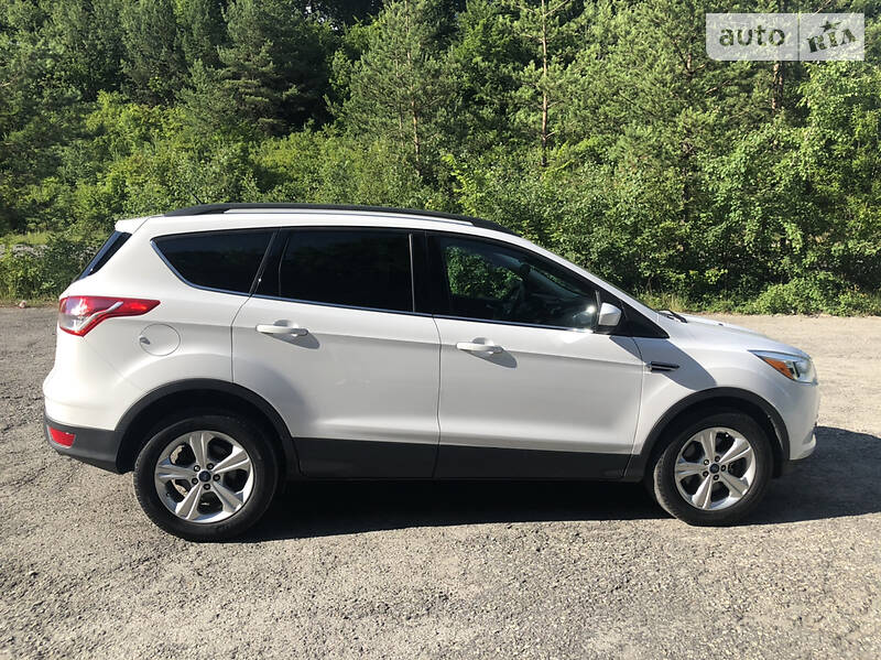 Позашляховик / Кросовер Ford Escape 2014 в Бережанах