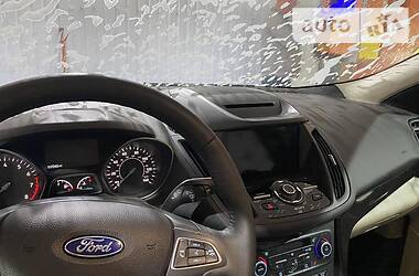 Внедорожник / Кроссовер Ford Escape 2018 в Черкассах