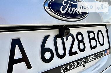 Внедорожник / Кроссовер Ford Escape 2012 в Киеве