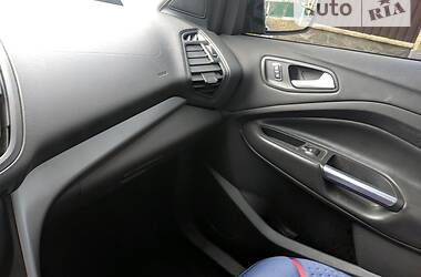 Внедорожник / Кроссовер Ford Escape 2015 в Славянске