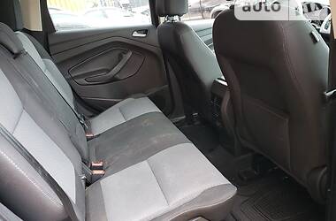 Внедорожник / Кроссовер Ford Escape 2017 в 