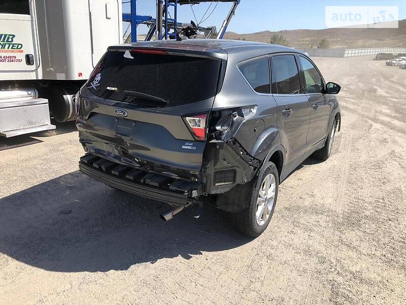 Внедорожник / Кроссовер Ford Escape 2017 в Тернополе