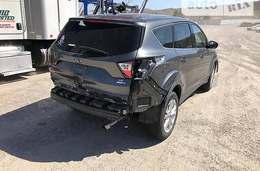 Внедорожник / Кроссовер Ford Escape 2017 в 