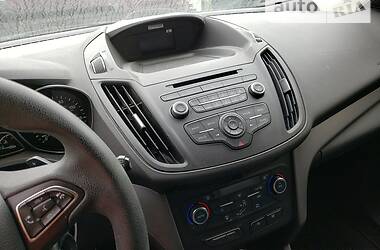 Внедорожник / Кроссовер Ford Escape 2017 в 