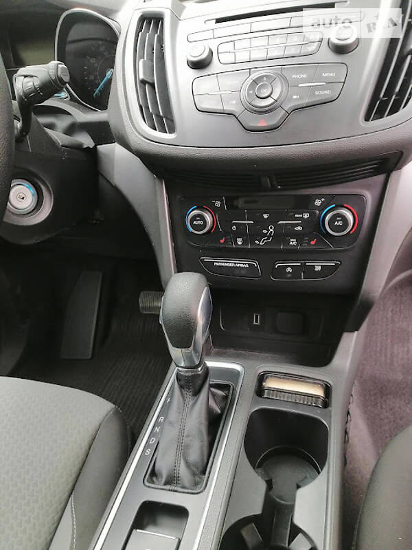 Внедорожник / Кроссовер Ford Escape 2018 в Золочеве
