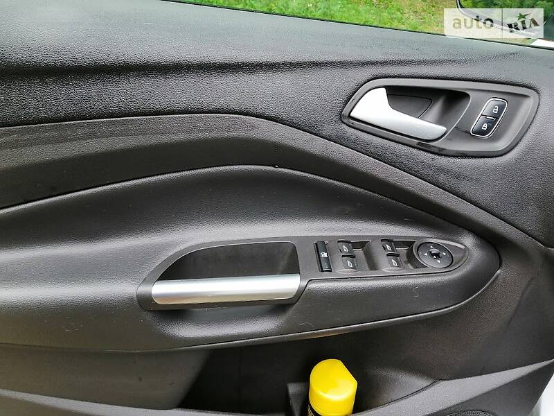 Внедорожник / Кроссовер Ford Escape 2018 в Золочеве