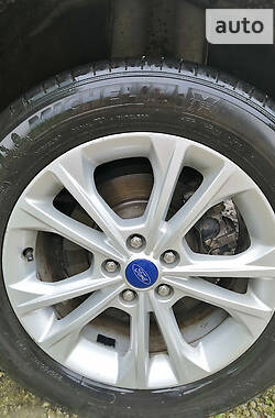 Позашляховик / Кросовер Ford Escape 2018 в Львові