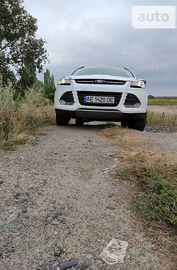 Внедорожник / Кроссовер Ford Escape 2013 в Пятихатках