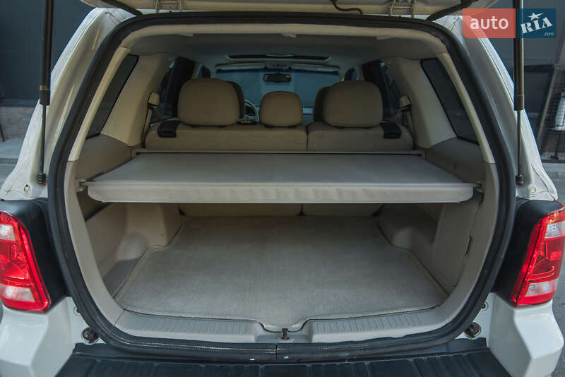 Внедорожник / Кроссовер Ford Escape 2011 в Днепре