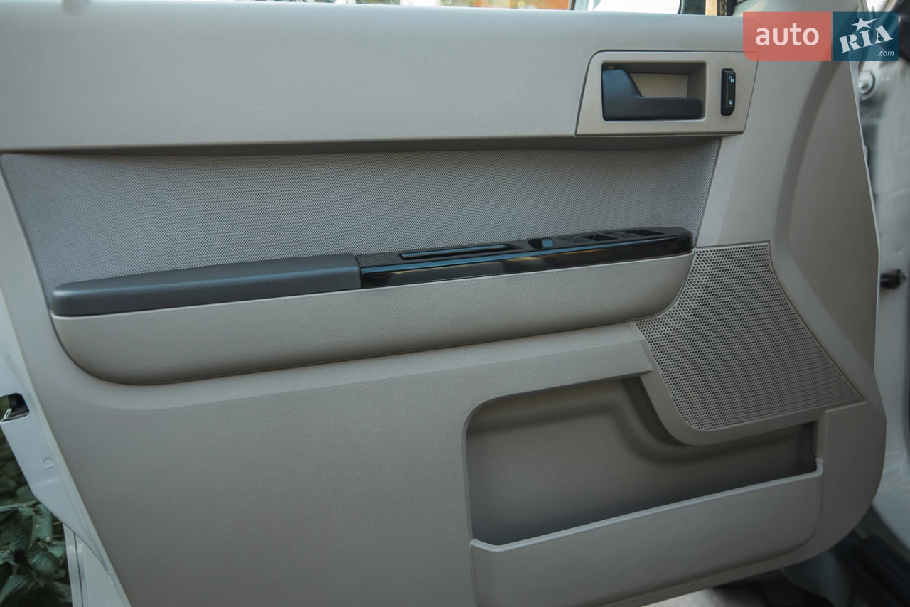2011 Ford Escape - мініатюра 24