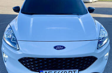 Внедорожник / Кроссовер Ford Escape 2020 в 