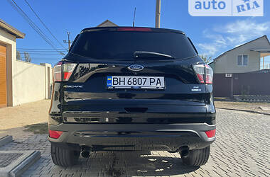 Позашляховик / Кросовер Ford Escape 2018 в Одесі