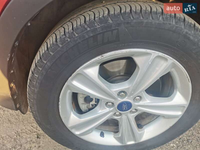 Внедорожник / Кроссовер Ford Escape 2014 в Сумах фото 7 Внедорожник / Кроссовер Ford Escape 2014 в Сумах