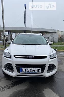 Внедорожник / Кроссовер Ford Escape 2015 в Кременчуге