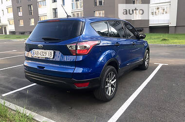 Позашляховик / Кросовер Ford Escape 2016 в Вінниці