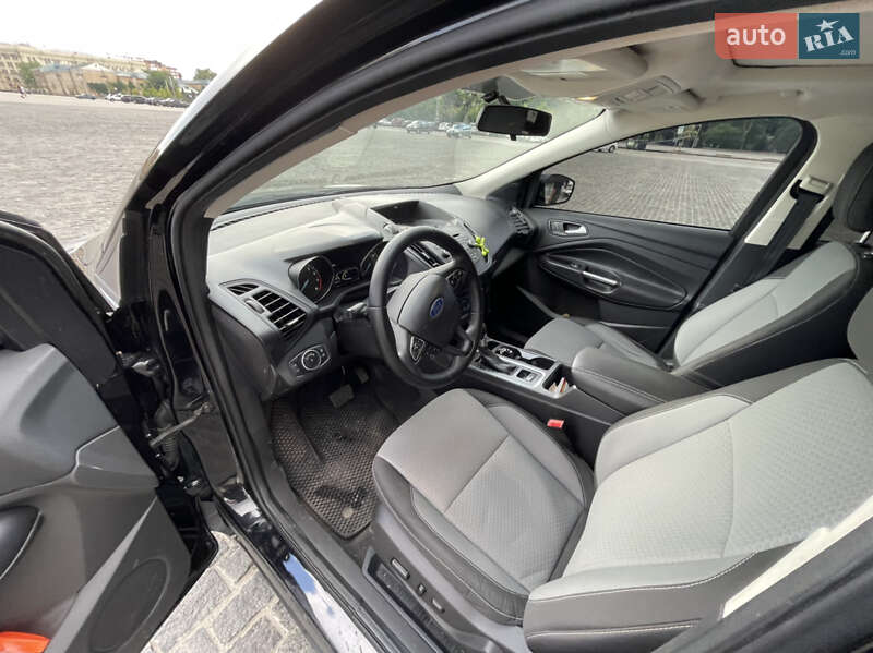 Внедорожник / Кроссовер Ford Escape 2016 в Харькове