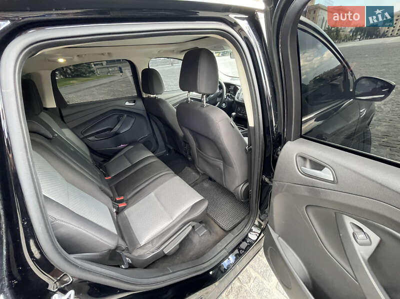 Внедорожник / Кроссовер Ford Escape 2016 в Харькове