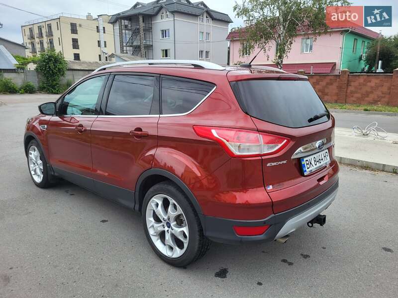 Внедорожник / Кроссовер Ford Escape 2014 в Костополе