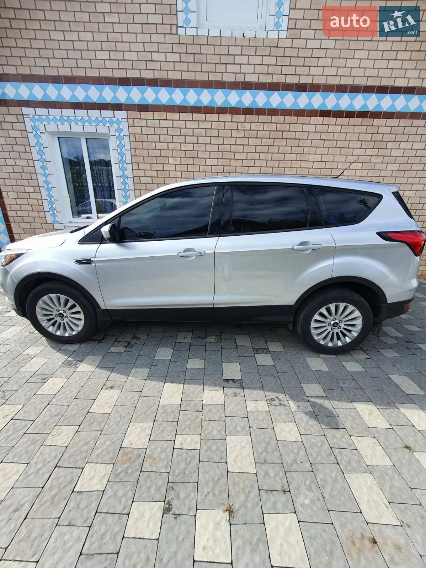 2019 Ford Escape - мініатюра 2