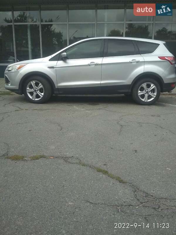 Внедорожник / Кроссовер Ford Escape 2015 в Днепре фото 4 Внедорожник / Кроссовер Ford Escape 2015 в Днепре