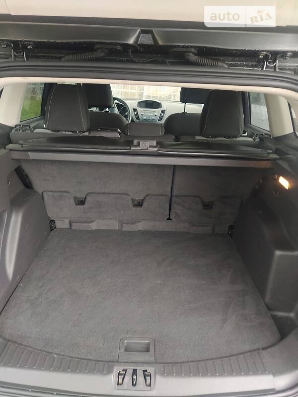 Внедорожник / Кроссовер Ford Escape 2017 в Тернополе