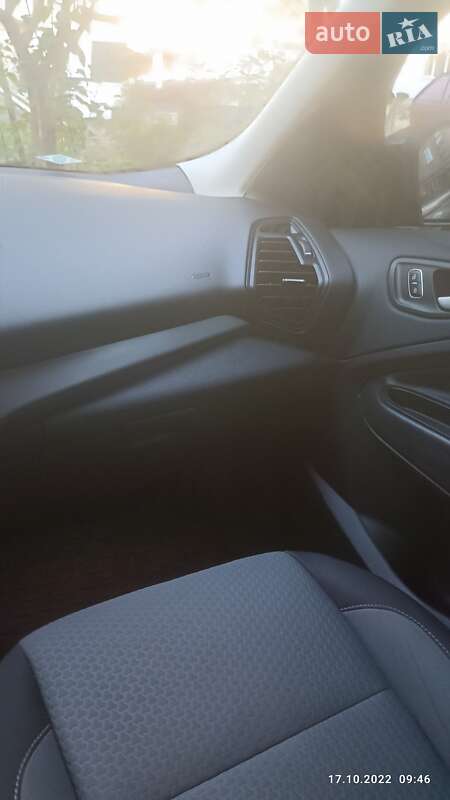 Внедорожник / Кроссовер Ford Escape 2017 в Тернополе