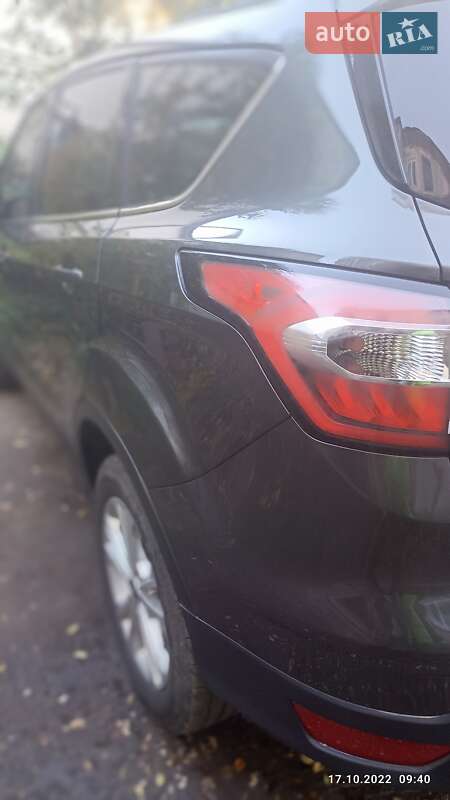 Внедорожник / Кроссовер Ford Escape 2017 в Тернополе