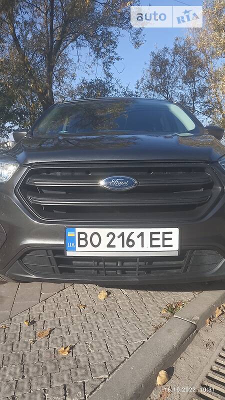 Внедорожник / Кроссовер Ford Escape 2017 в Тернополе
