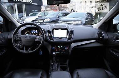 Внедорожник / Кроссовер Ford Escape 2016 в Харькове