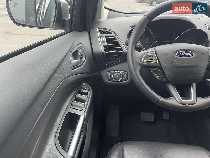 Внедорожник / Кроссовер Ford Escape 2017 в Ивано-Франковске фото 9 Внедорожник / Кроссовер Ford Escape 2017 в Ивано-Франковске