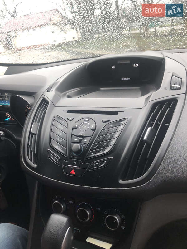 Внедорожник / Кроссовер Ford Escape 2016 в Городке