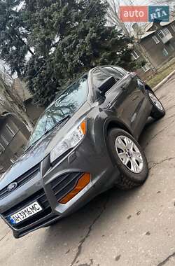 Внедорожник / Кроссовер Ford Escape 2015 в 