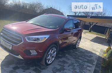 Позашляховик / Кросовер Ford Escape 2019 в Коломиї