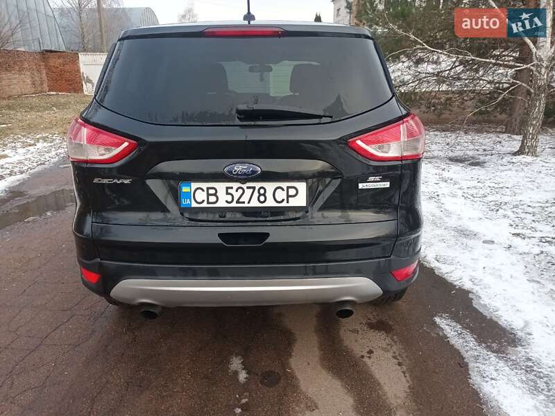 Внедорожник / Кроссовер Ford Escape 2013 в Чернигове
