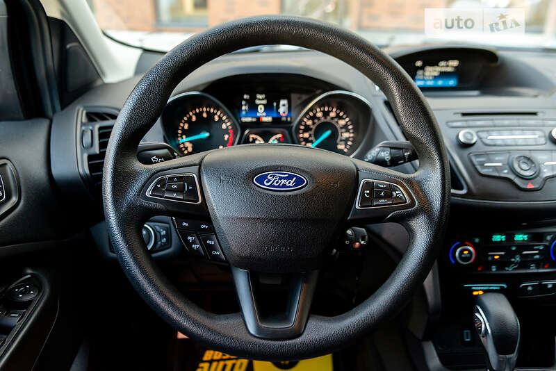 Внедорожник / Кроссовер Ford Escape 2018 в Коломые
