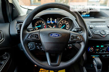Позашляховик / Кросовер Ford Escape 2018 в 