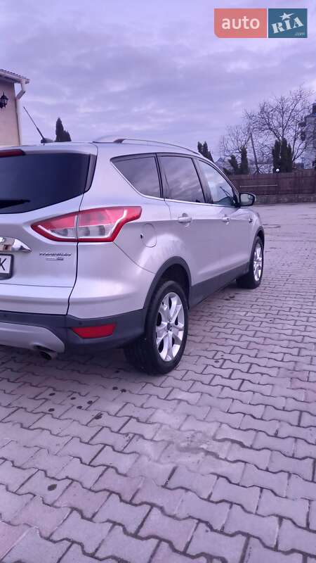 Внедорожник / Кроссовер Ford Escape 2016 в Хмельницком