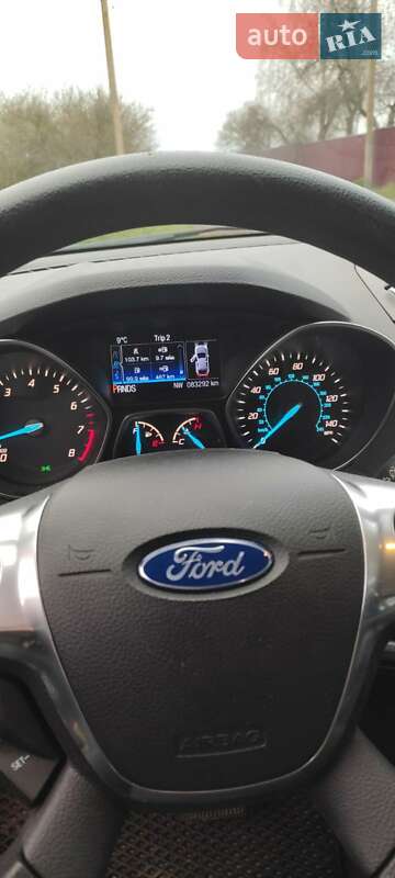 Внедорожник / Кроссовер Ford Escape 2016 в Чернигове