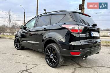 Внедорожник / Кроссовер Ford Escape 2017 в Запорожье
