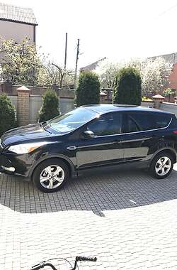 Внедорожник / Кроссовер Ford Escape 2014 в 
