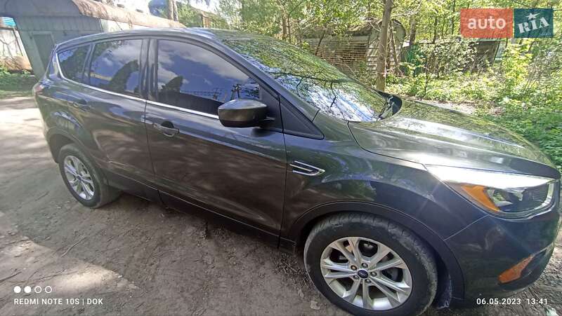 Внедорожник / Кроссовер Ford Escape 2017 в Тернополе