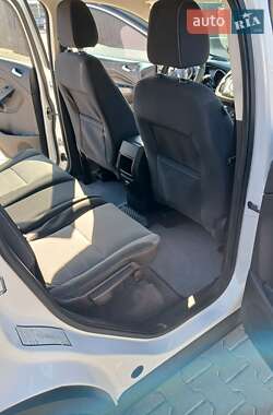 Внедорожник / Кроссовер Ford Escape 2014 в 