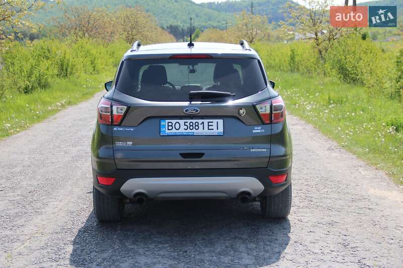 Позашляховик / Кросовер Ford Escape 2017 в Кременці