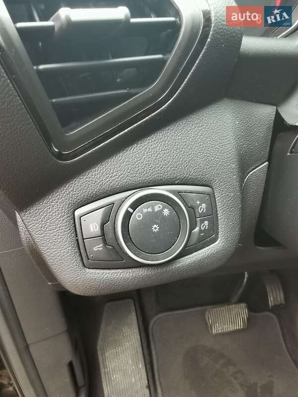 Внедорожник / Кроссовер Ford Escape 2017 в Яворове