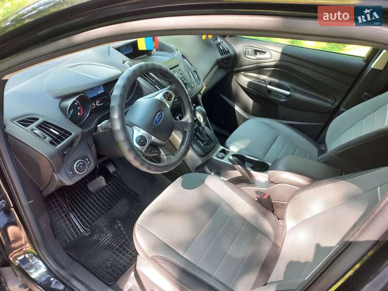 Внедорожник / Кроссовер Ford Escape 2015 в Черкассах