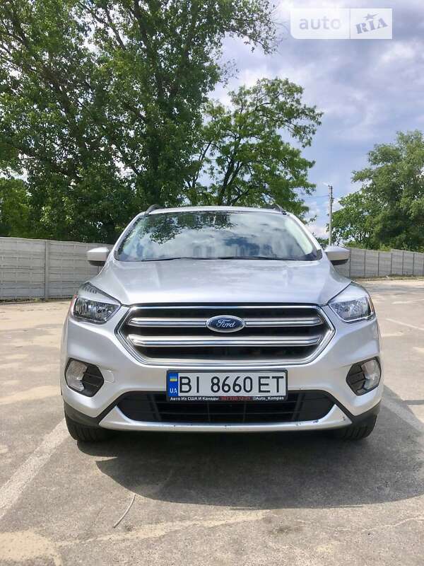 Внедорожник / Кроссовер Ford Escape 2018 в Кременчуге
