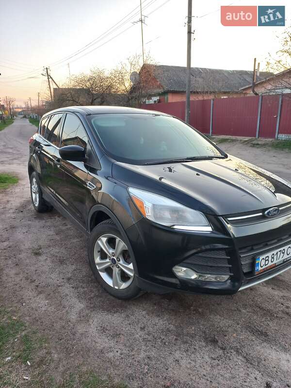 Внедорожник / Кроссовер Ford Escape 2015 в Городне