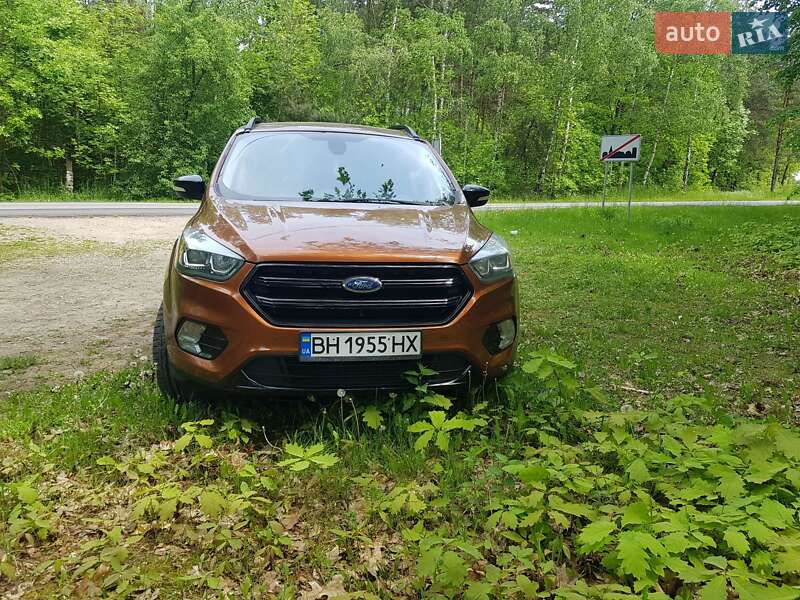 Позашляховик / Кросовер Ford Escape 2016 в Одесі