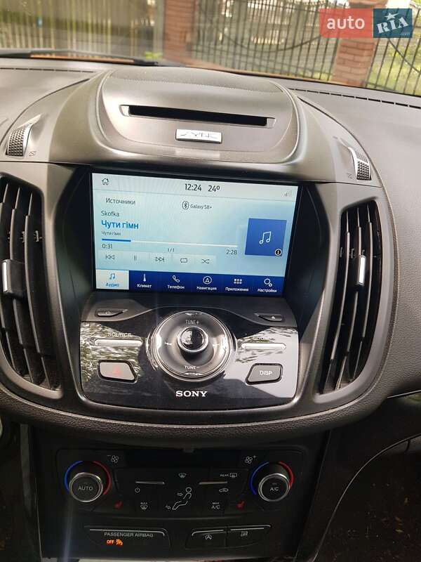 Позашляховик / Кросовер Ford Escape 2016 в Одесі